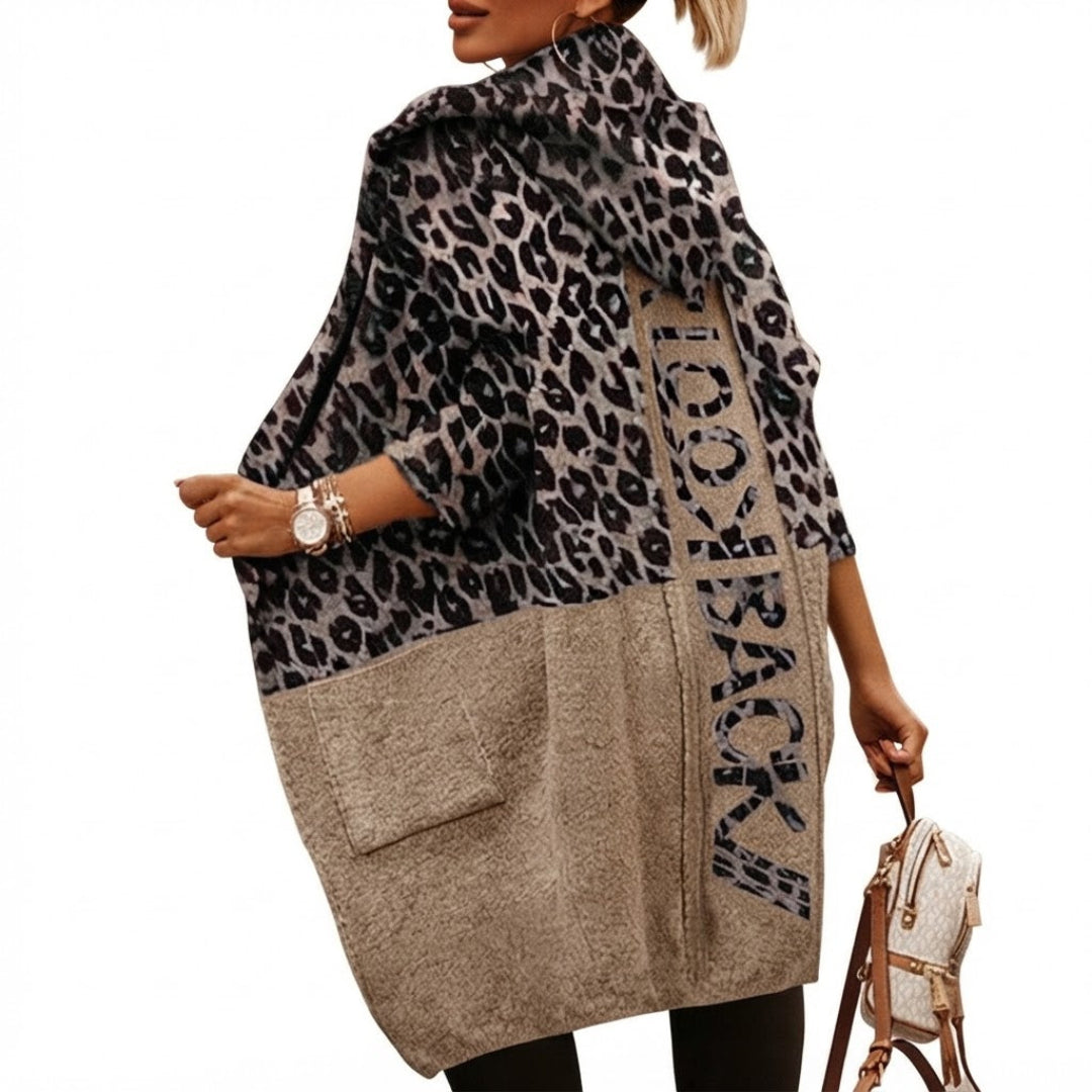 Cardigan "LOOK BACK" con Cappuccio - Comfort e Stile Senza Compromessi